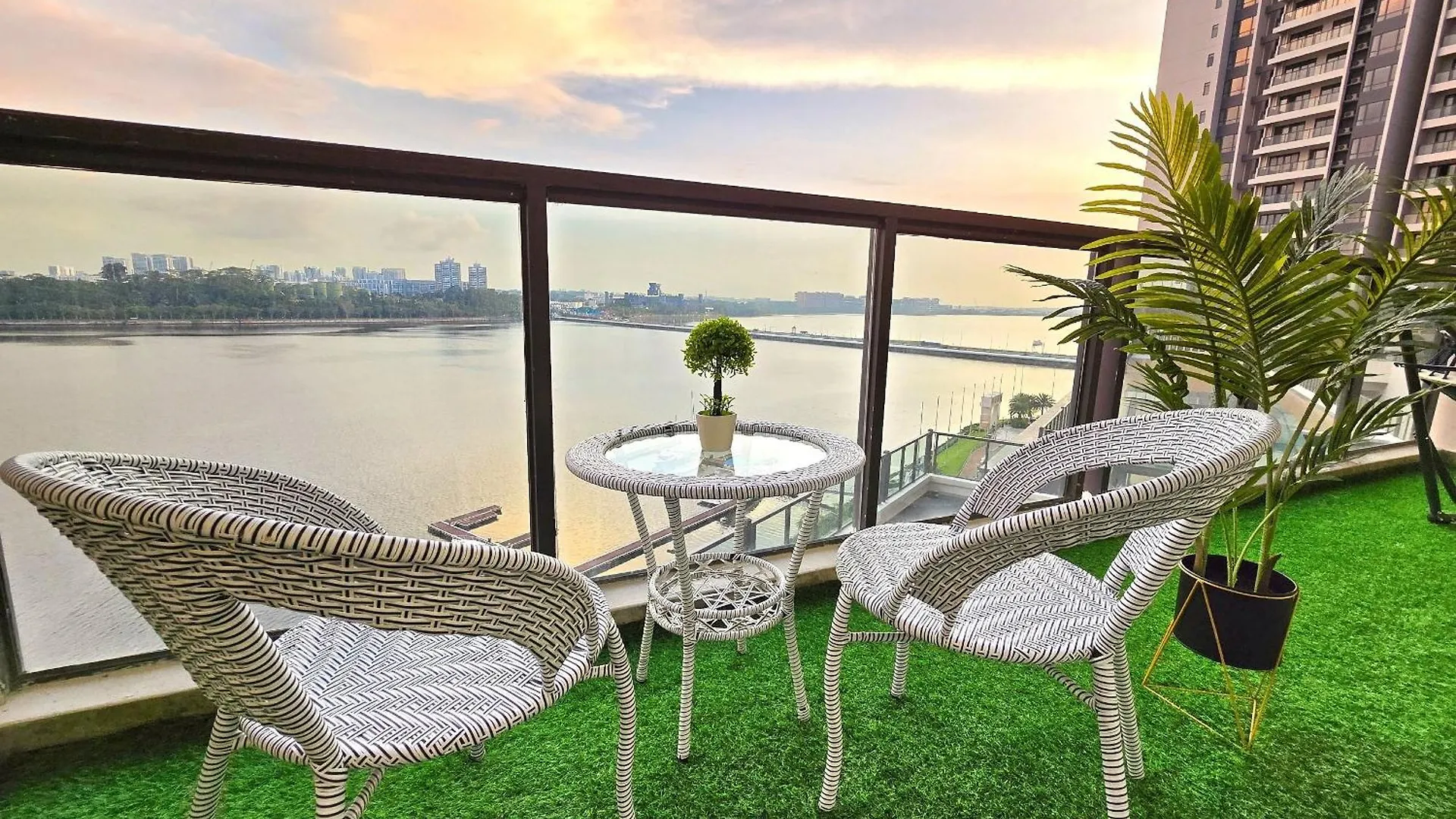 Ferienwohnung Full Seaview 3Br Johor Bahru Ciq 9-10 Pax Apartment