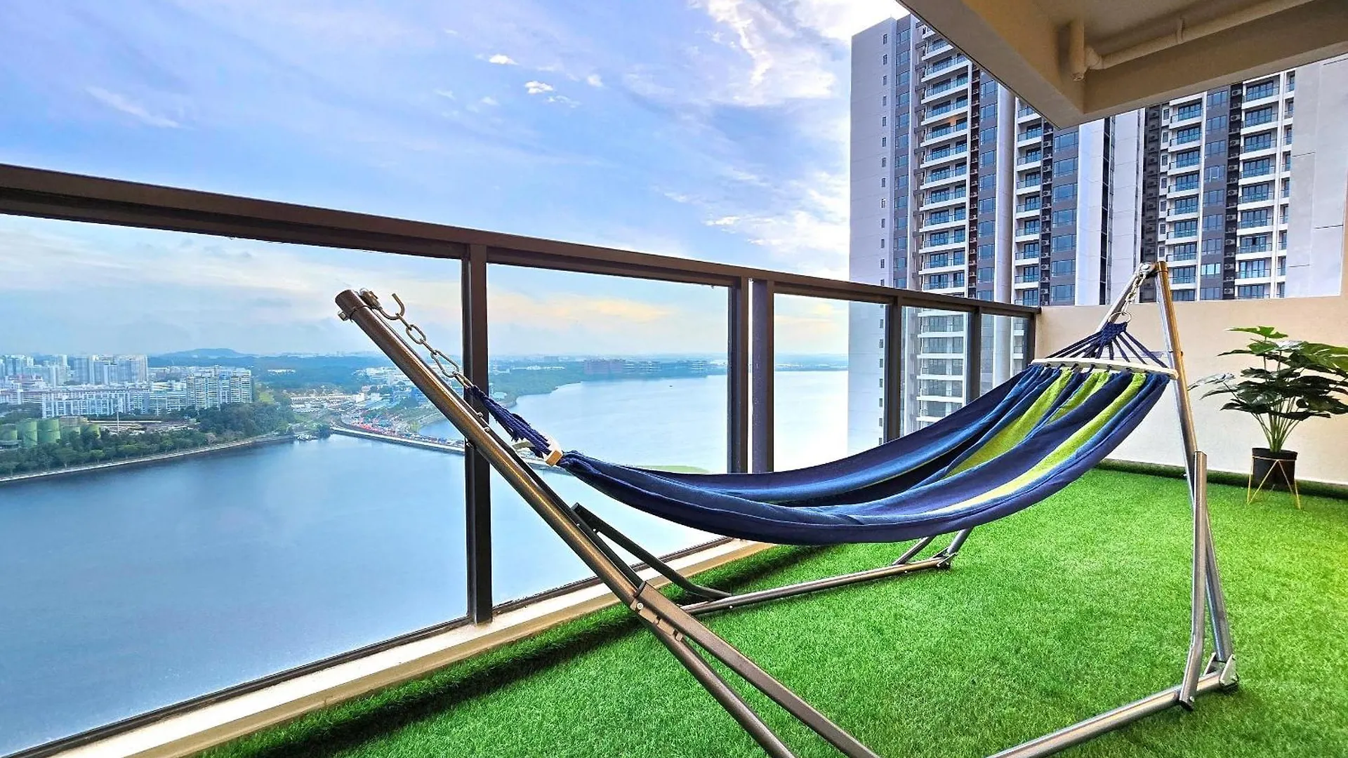 Ferienwohnung Full Seaview 3Br Johor Bahru Ciq 9-10 Pax Apartment