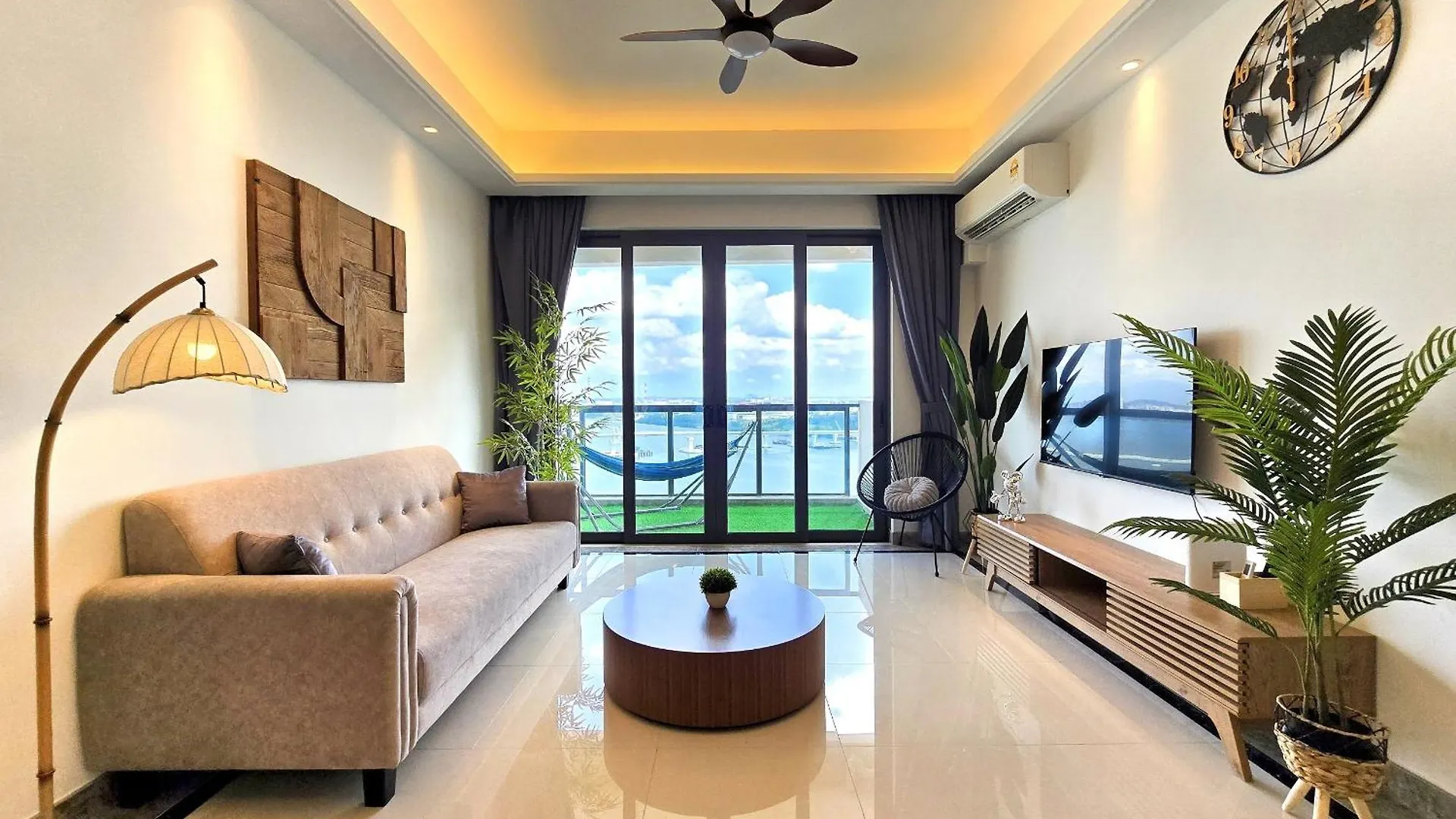 Ferienwohnung Full Seaview 3Br Johor Bahru Ciq 9-10 Pax