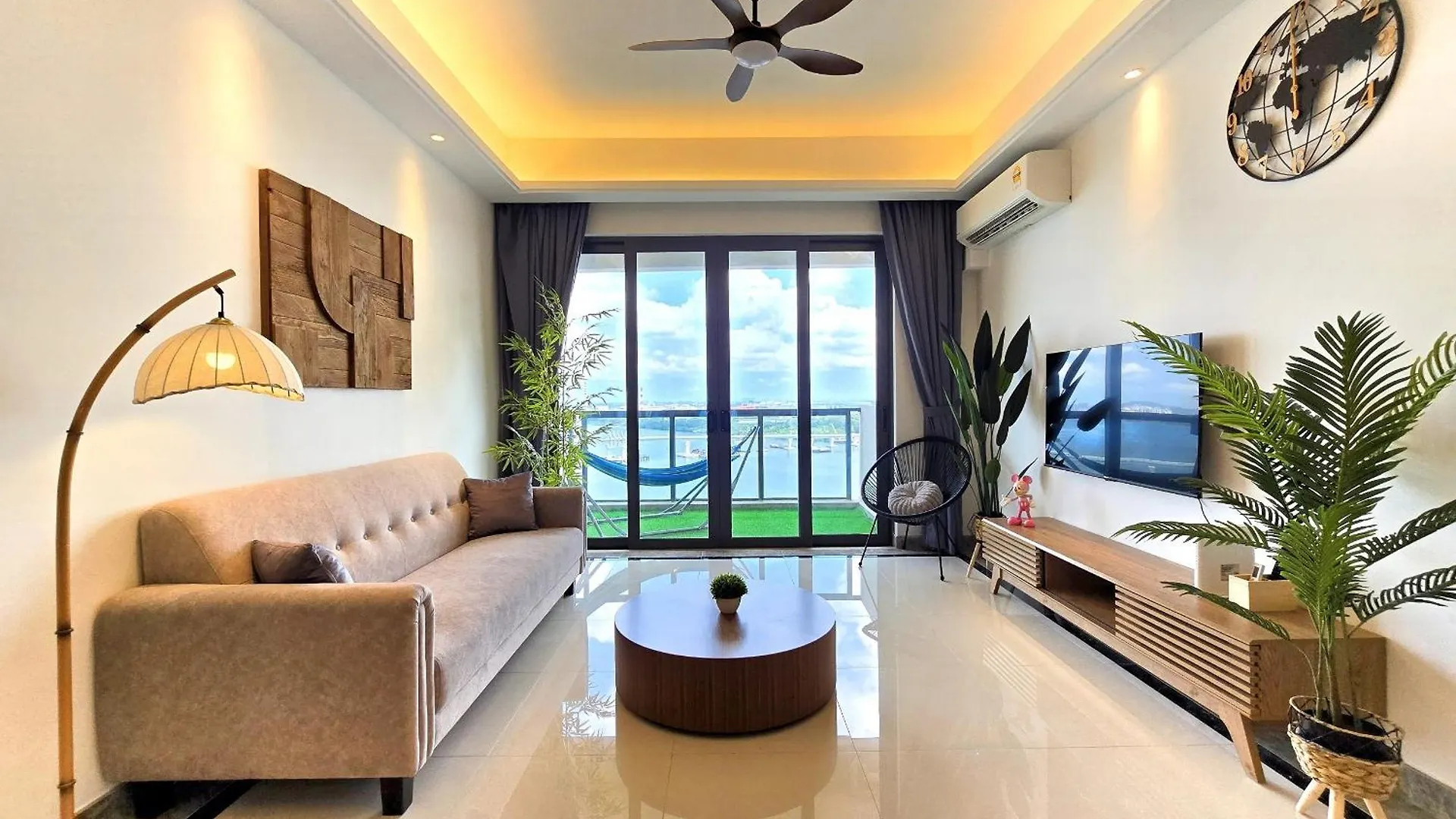 Ferienwohnung Full Seaview 3Br Johor Bahru Ciq 9-10 Pax